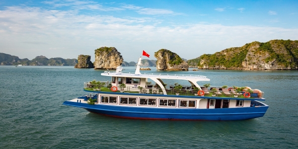 LAN HA BAY DELUXE DAY CRUISE